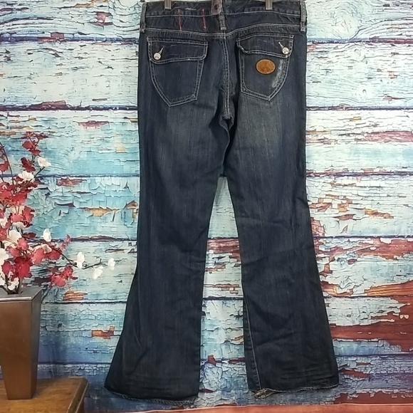 BCBGIRLS flare Jean's size 30 - Picture 3 of 8